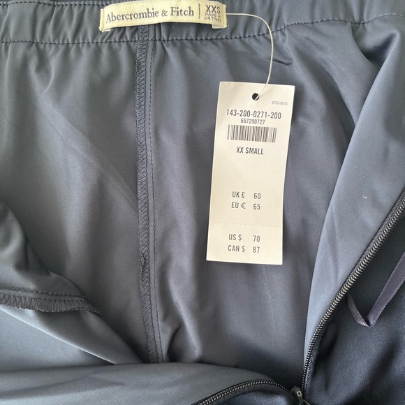 Abercrombie A&F Navy Mini Skort - size XXS (equivalent size 00) - NWT - Picture 5 of 6